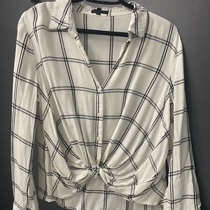 Dynamite - White and Grey Plaid Blouse